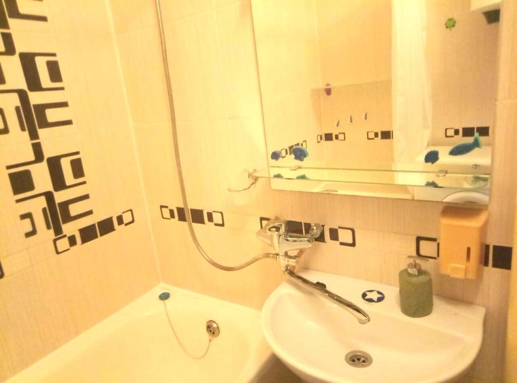Gil Apartment 2К Квартира Центр Пл Петефи 9A Uzhhorod Exterior photo