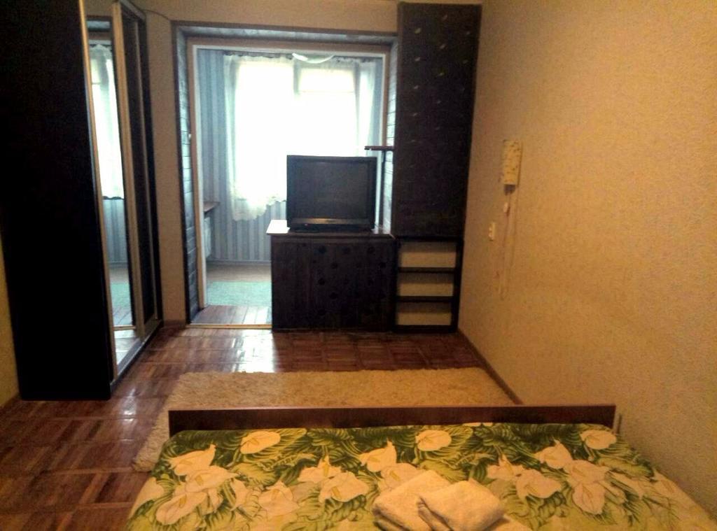 Gil Apartment 2К Квартира Центр Пл Петефи 9A Uzhhorod Exterior photo